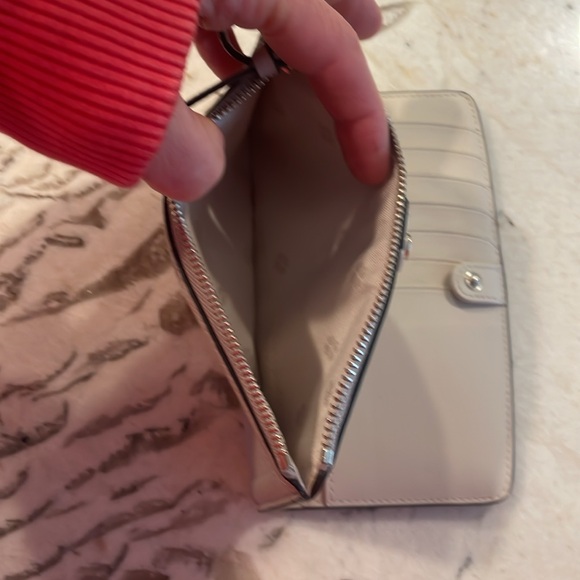 Kate Spade wallet - Picture 3 of 4